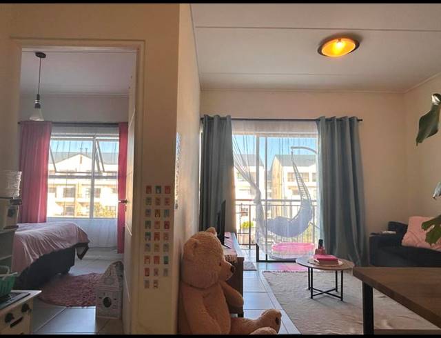 1 BEDROOM APARTMENT FOR SALE IN SANDOWN